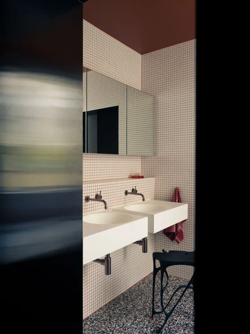 由Studio Prineas设计的DORIA Apartment,奢华且平易近人