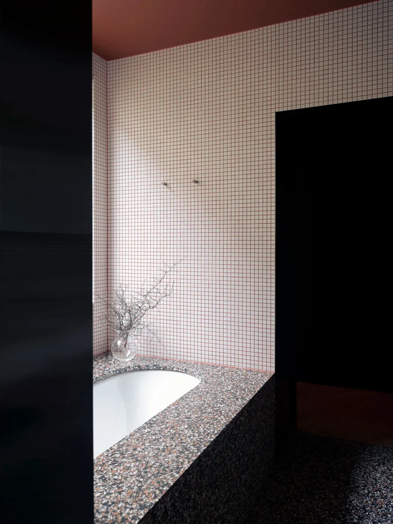 由Studio Prineas设计的DORIA Apartment,奢华且平易近人