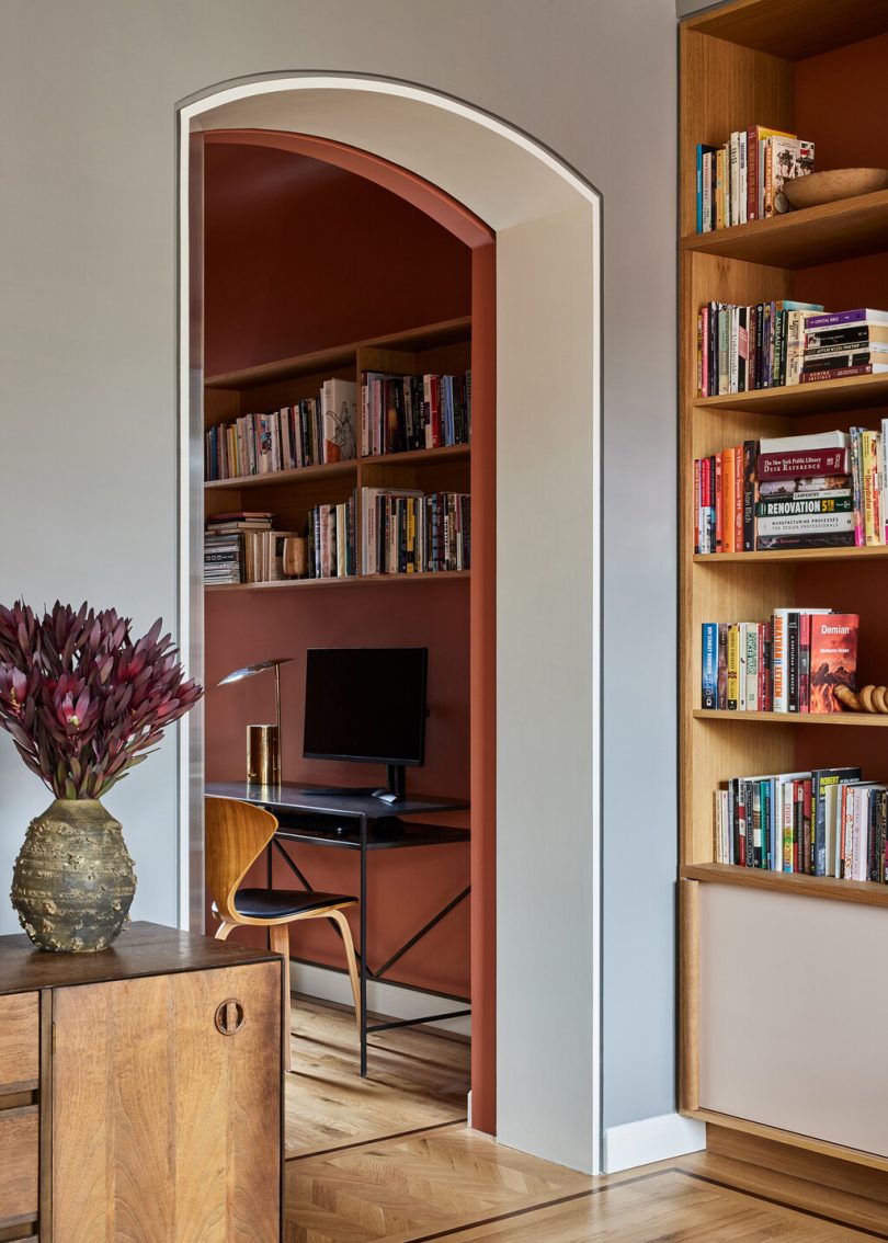 由GRT Architects设计的极简公寓East Village Apartment