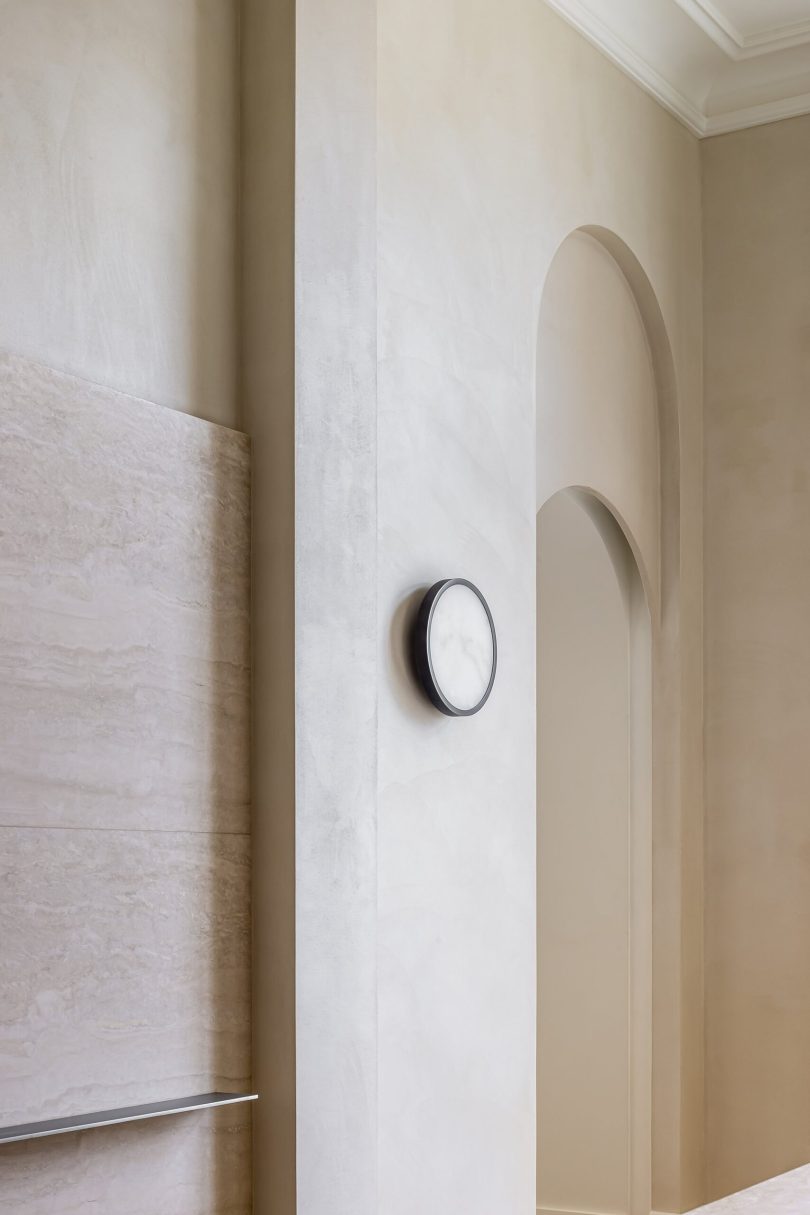 由Atelier MKD设计的巴黎极简住宅Henri Martin