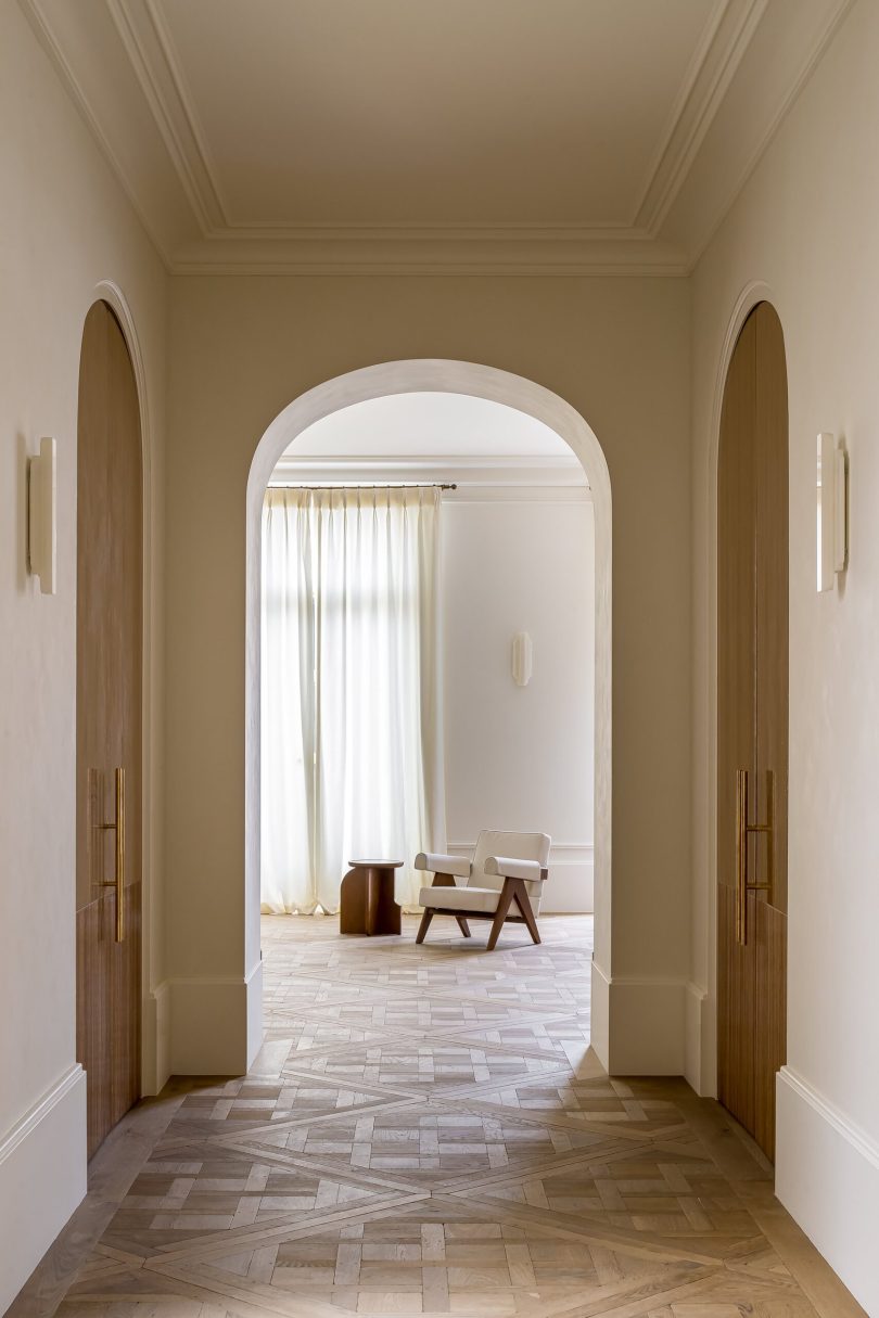 由Atelier MKD设计的巴黎极简住宅Henri Martin