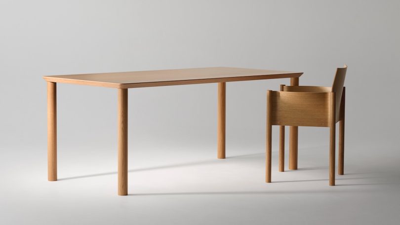 Ronan & Erwan Bouroullec设计的极简餐桌Usurai Table