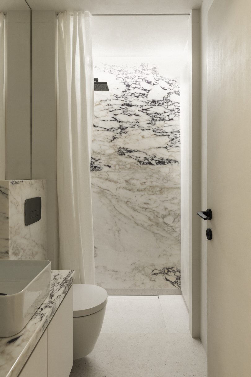 由Atelier IA设计的迷你公寓A52 apartment