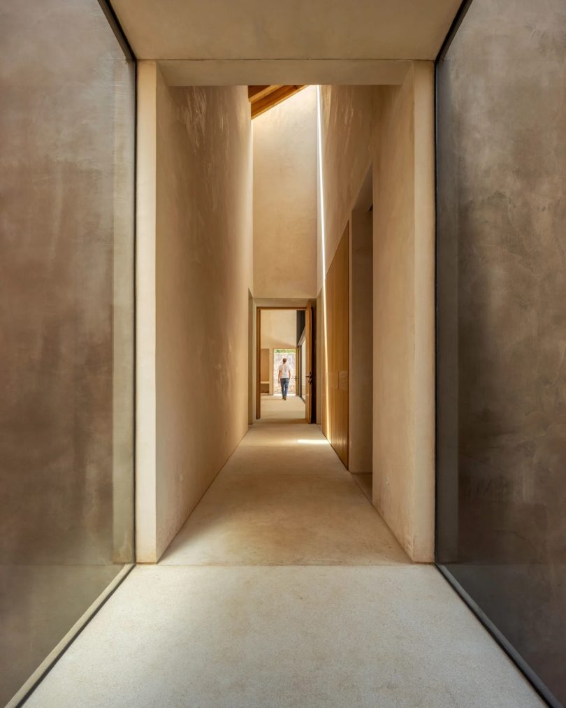 由PPAA设计的极简住宅Casa Zarzales