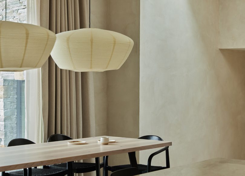 由Room设计的极简主义住宅Hebridean Home