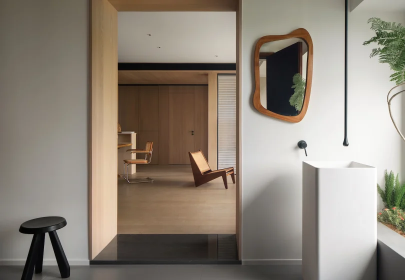 由Yidian Design设计的极简住宅Log House