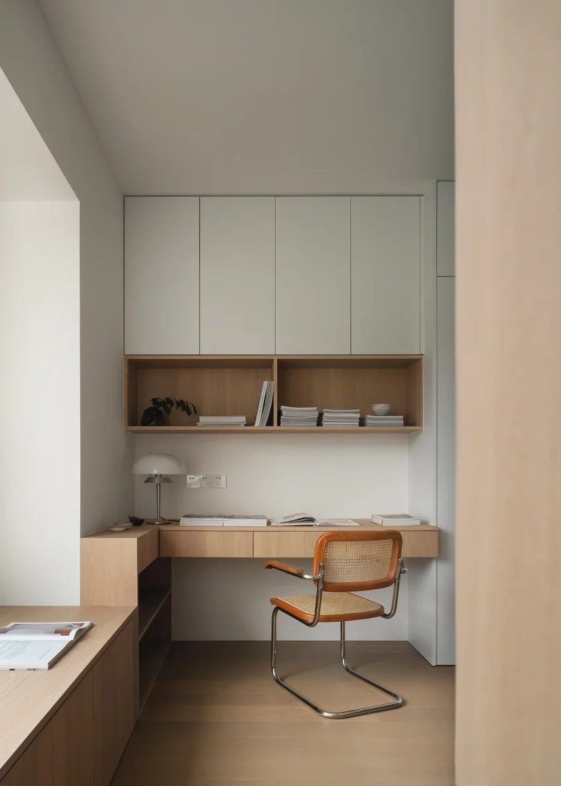由Yidian Design设计的极简住宅Log House