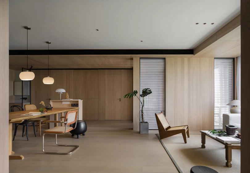 由Yidian Design设计的极简住宅Log House