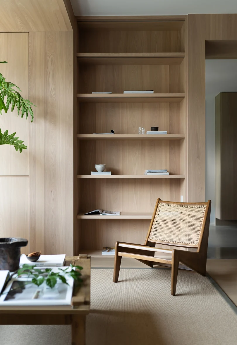 由Yidian Design设计的极简住宅Log House