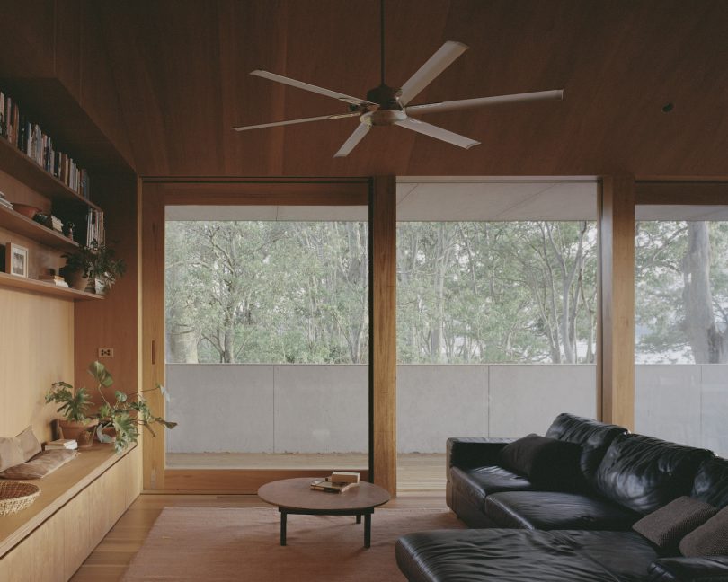 Edition Office设计的迷你住宅Mossy Point House