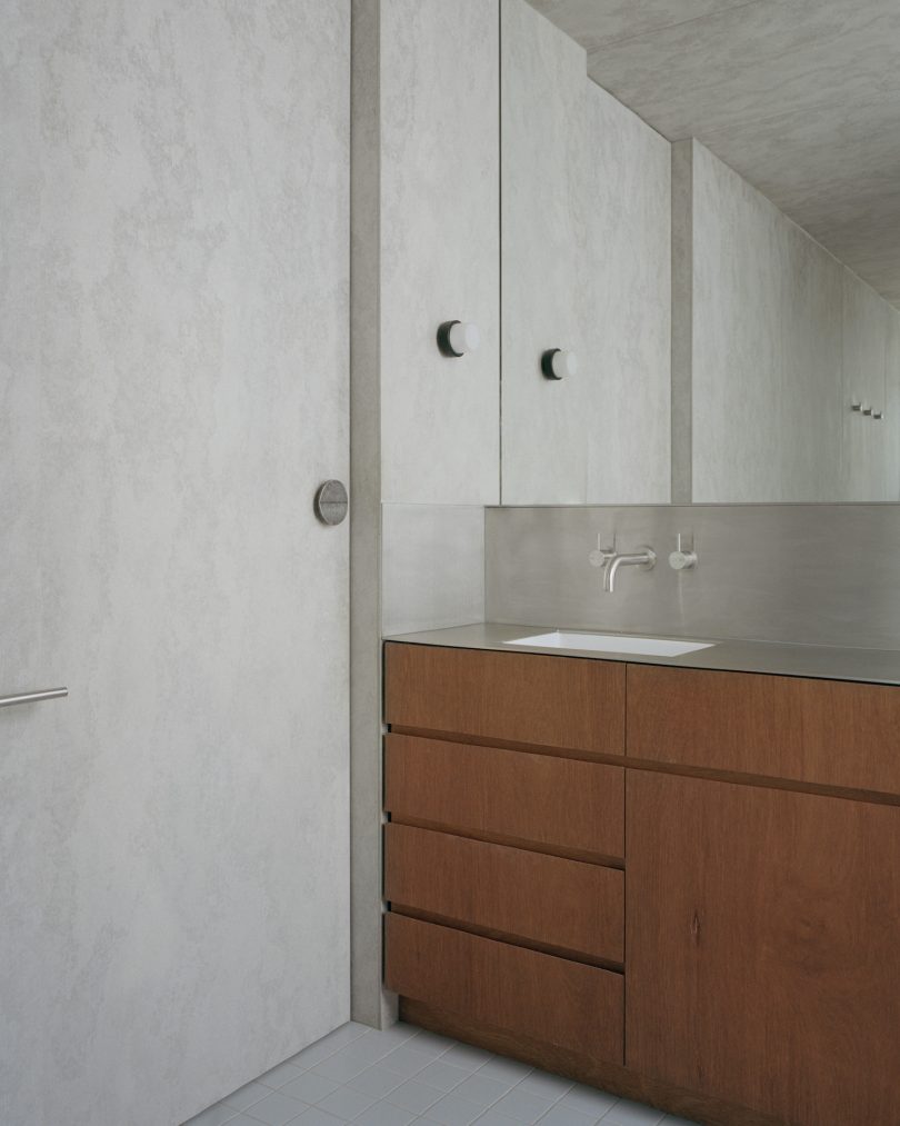 Edition Office设计的迷你住宅Mossy Point House