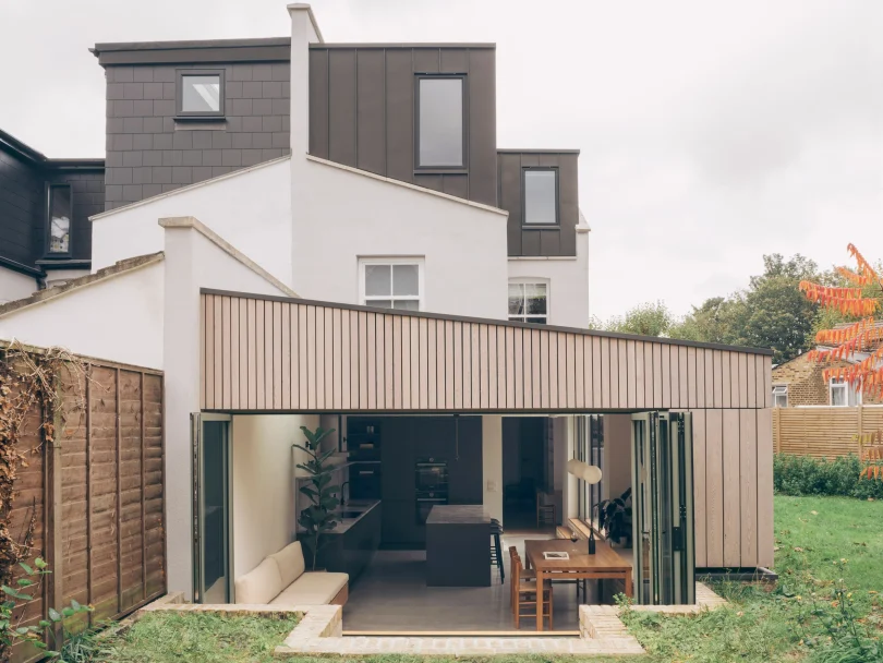 由MarshKeene设计的现代简约住宅Plinth House