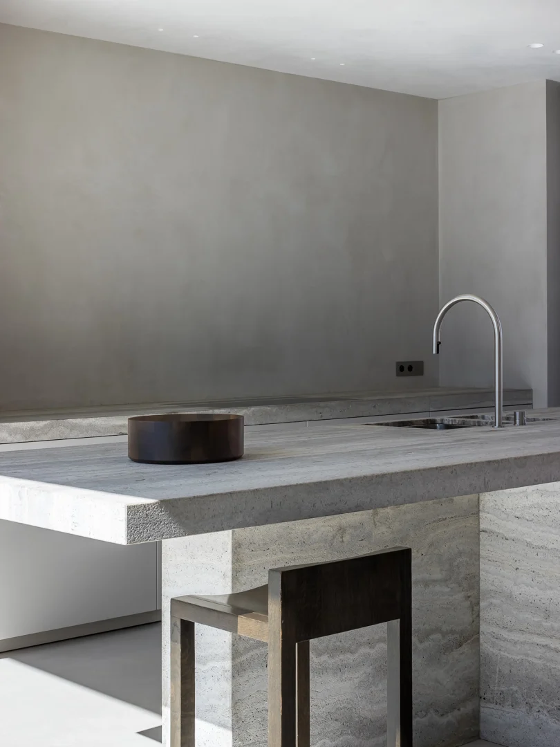 Pieter Vanrenterghem设计的极简住宅Residence MG