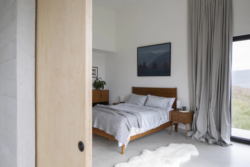 由Brown & Brown设计的极简住宅Spyon Cop