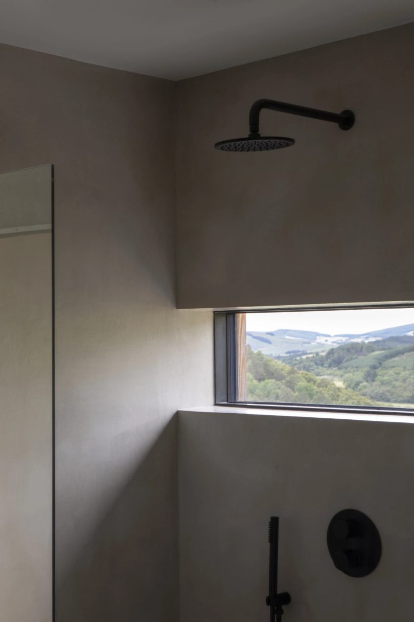 由Brown & Brown设计的极简住宅Spyon Cop