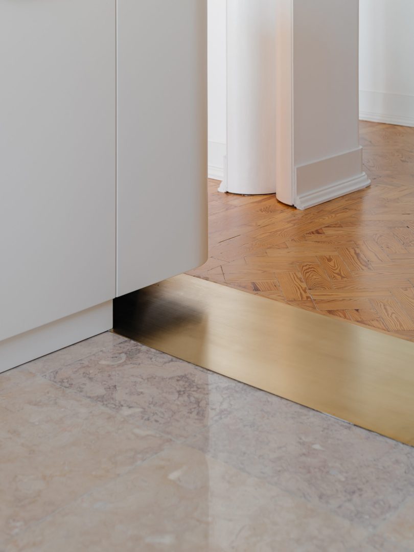 Aurora Arquitectos设计的极简公寓Bela Vista À Lapa Apartment