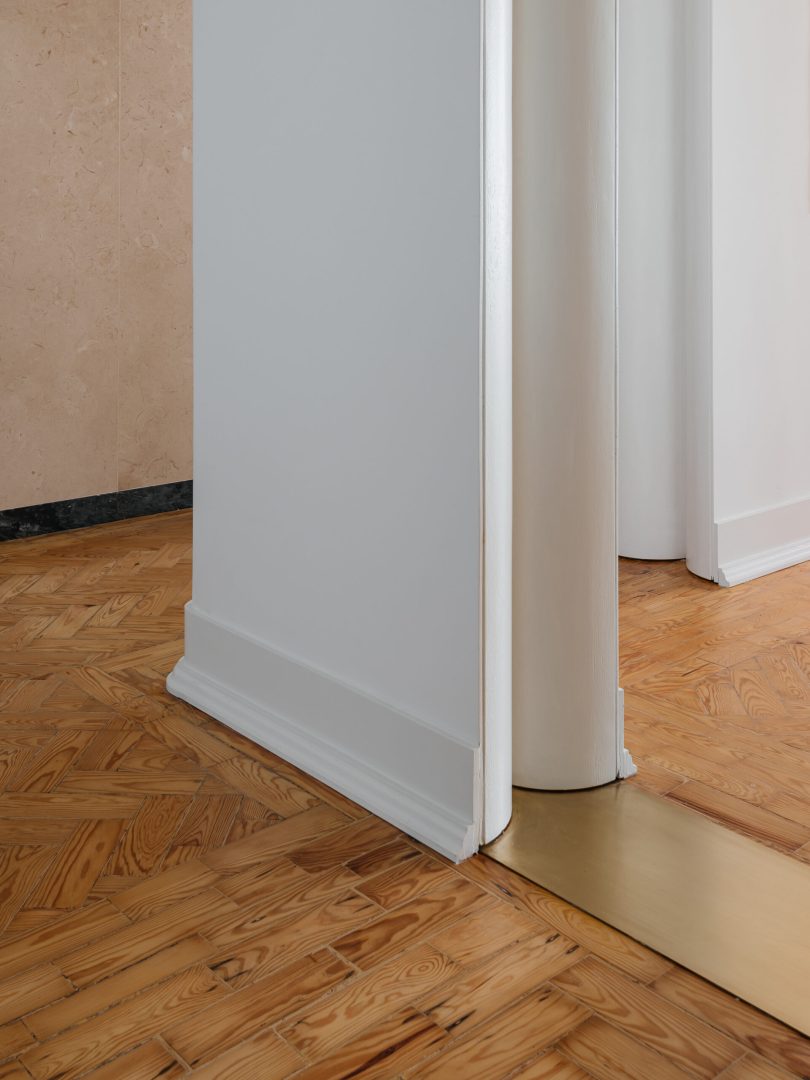 Aurora Arquitectos设计的极简公寓Bela Vista À Lapa Apartment