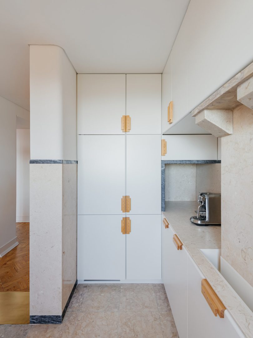 Aurora Arquitectos设计的极简公寓Bela Vista À Lapa Apartment