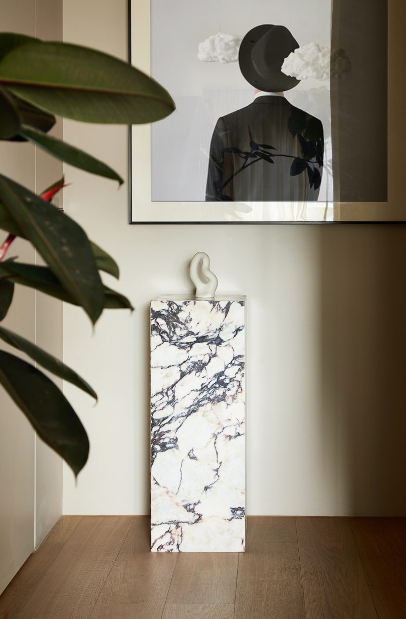 由Nothing Design设计的极简公寓Black Apartment