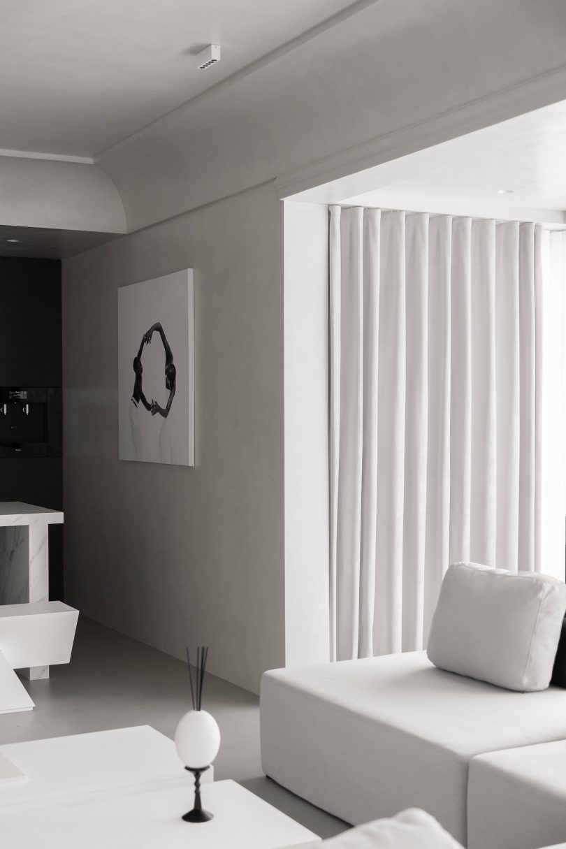 由NONO Studio设计的极简空间Cocoon