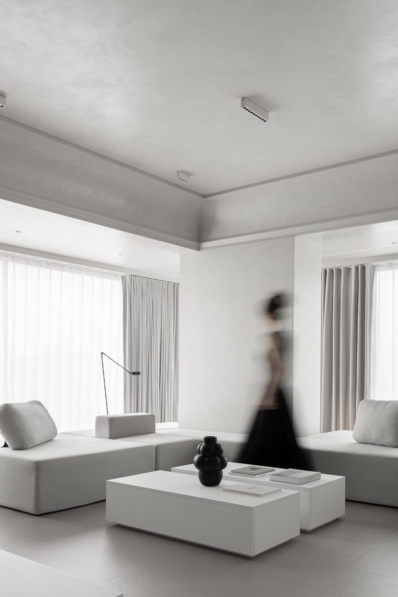 由NONO Studio设计的极简空间Cocoon