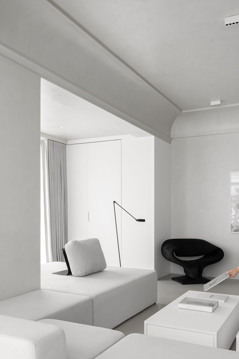 由NONO Studio设计的极简空间Cocoon