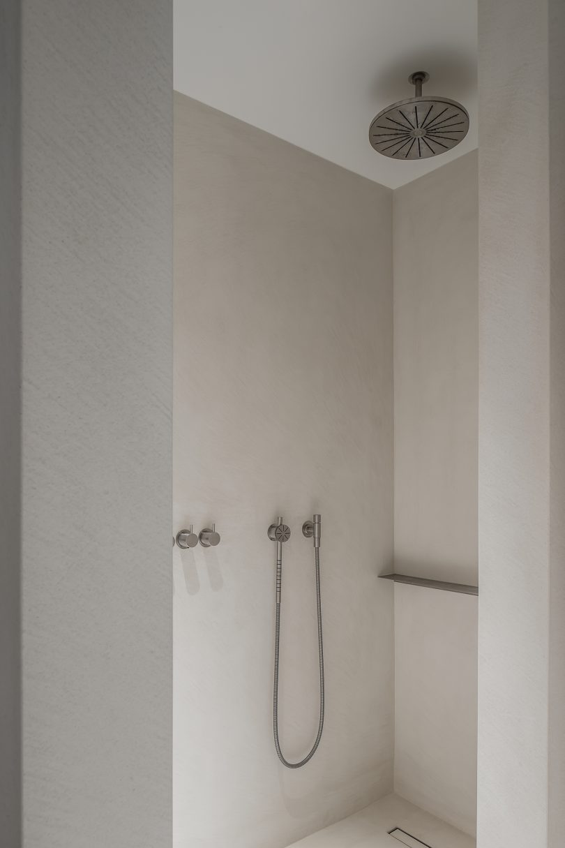 由Niels Maier设计的极简住宅Curvy Minimalism