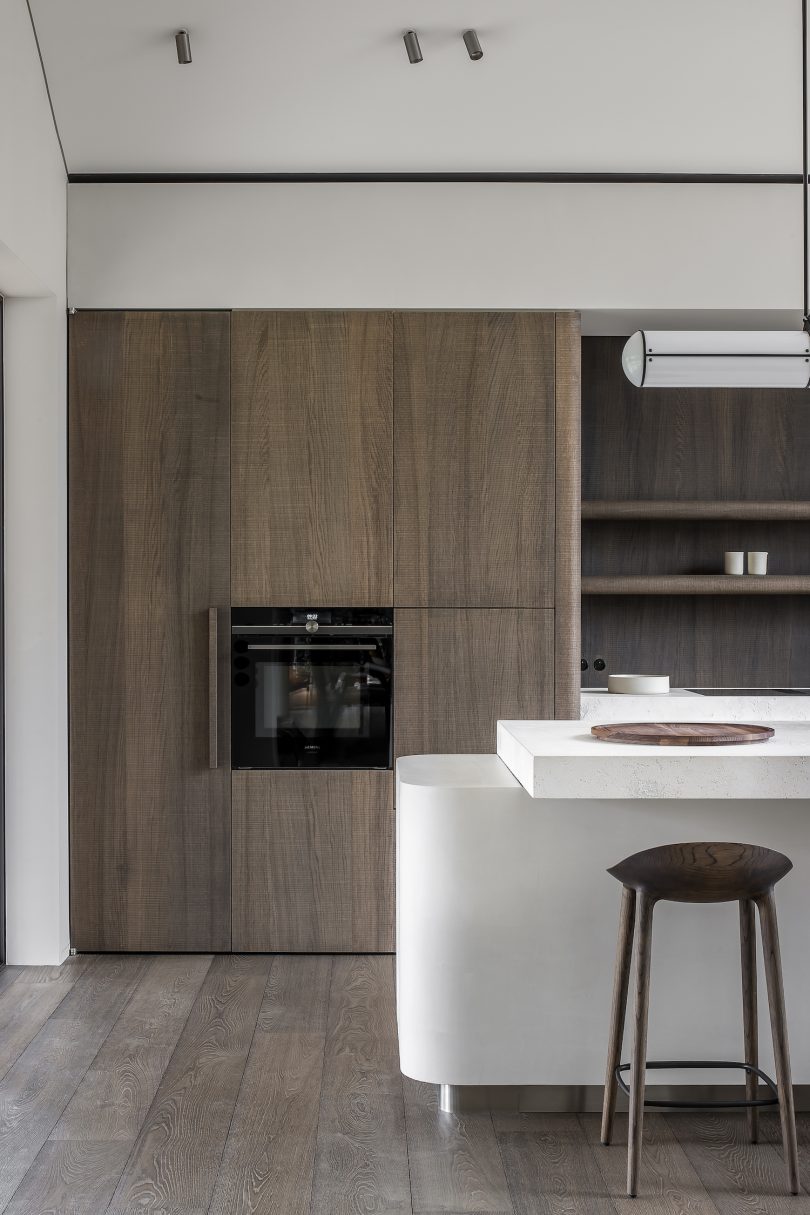 由Niels Maier设计的极简住宅Curvy Minimalism