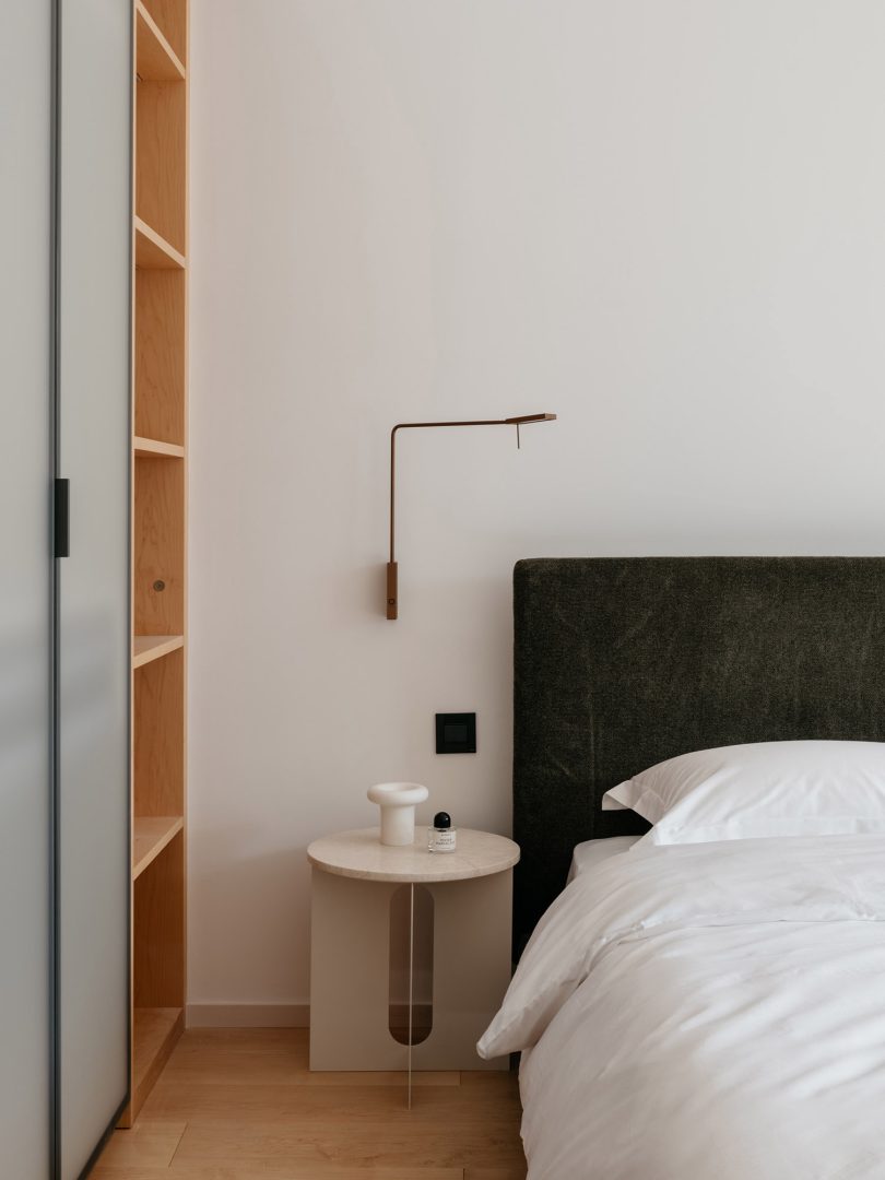 Jiang Jie Design设计的极简住宅Dongfang Runyuan Residence