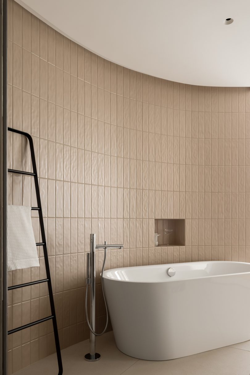 由CYID设计的极简住宅Flow of Light