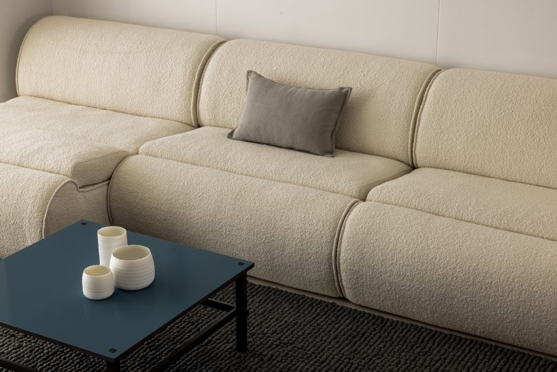 由CYID设计的极简住宅Flow of Light