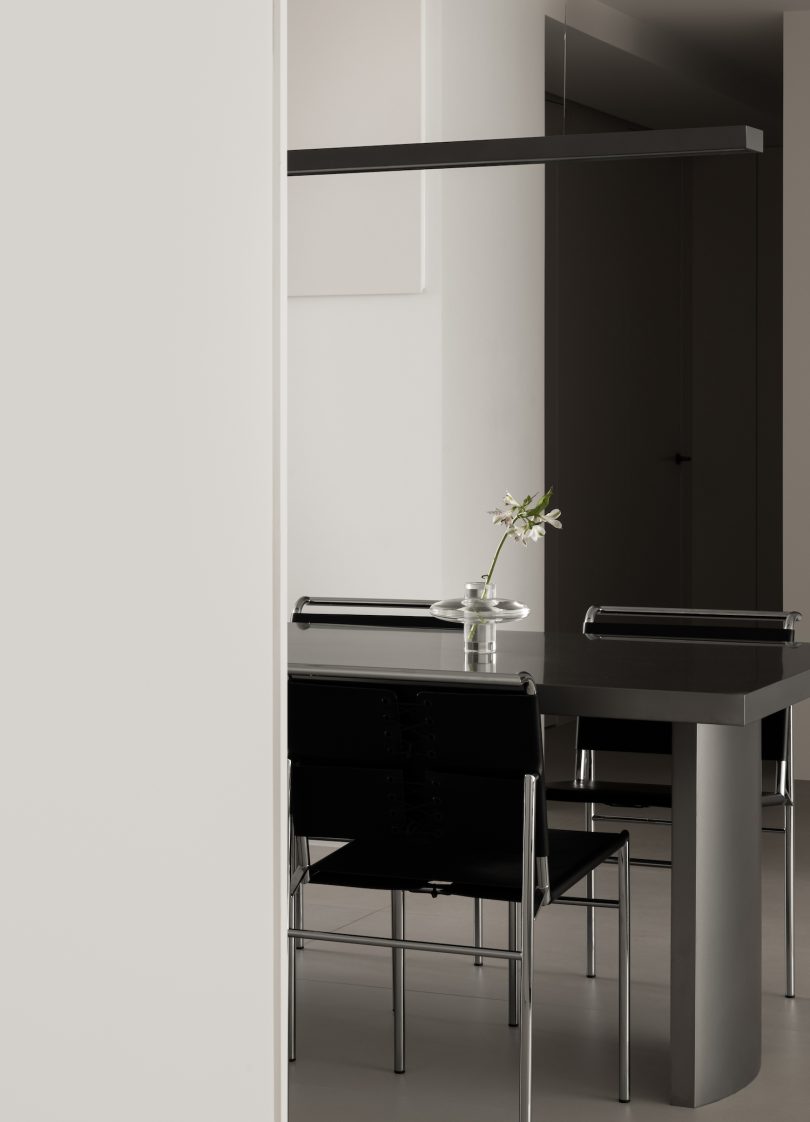 由CYID设计的极简住宅Flow of Light