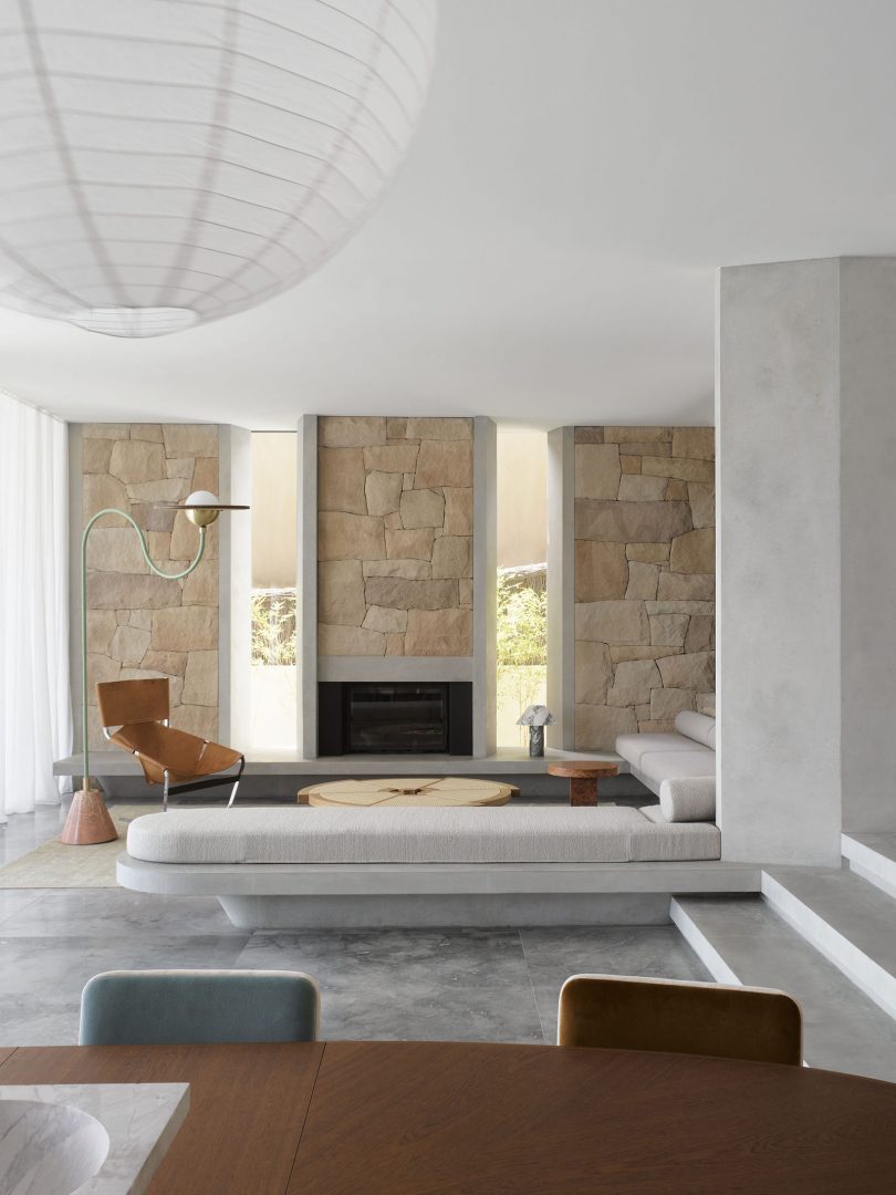 由Akin Atelier设计的极简住宅Gunnamatta House