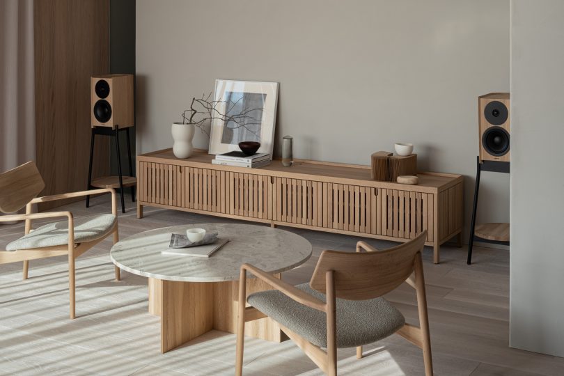 由Keiji Ashizawa设计的极简住宅Hiroo Residence