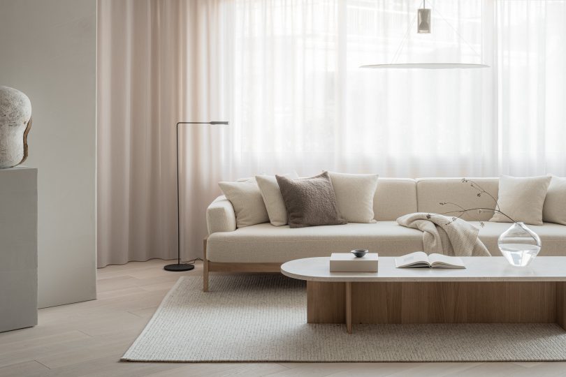 由Keiji Ashizawa设计的极简住宅Hiroo Residence