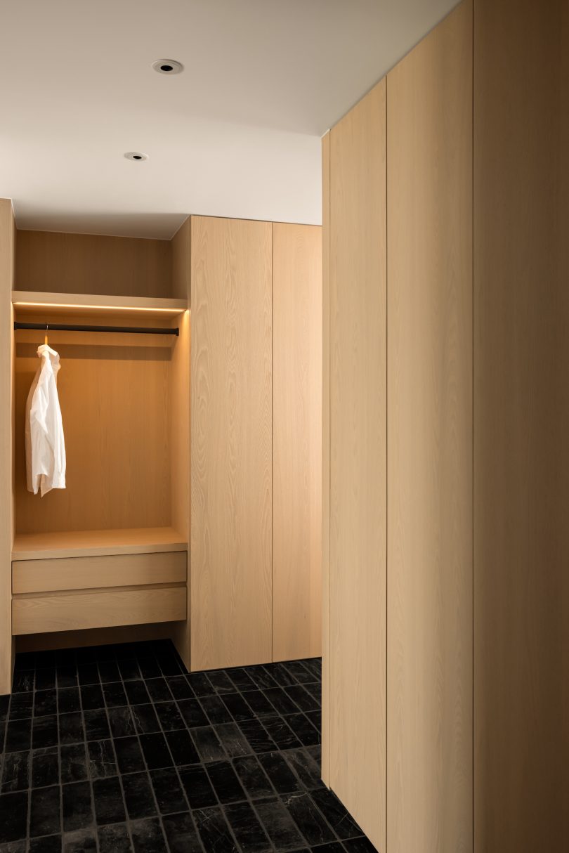 由DNA Architects设计的极简住宅Liangzhu Residence