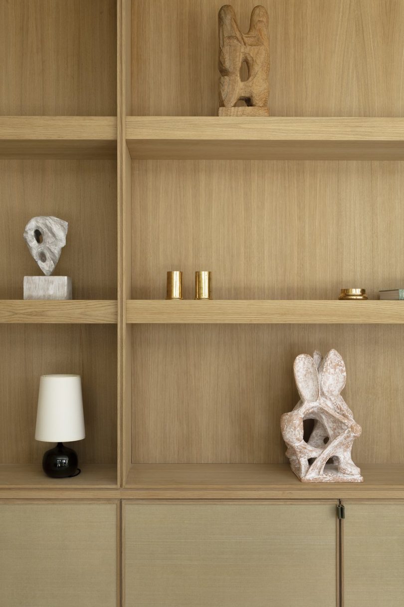 由AFTER BACH设计的极简空间Montaigne