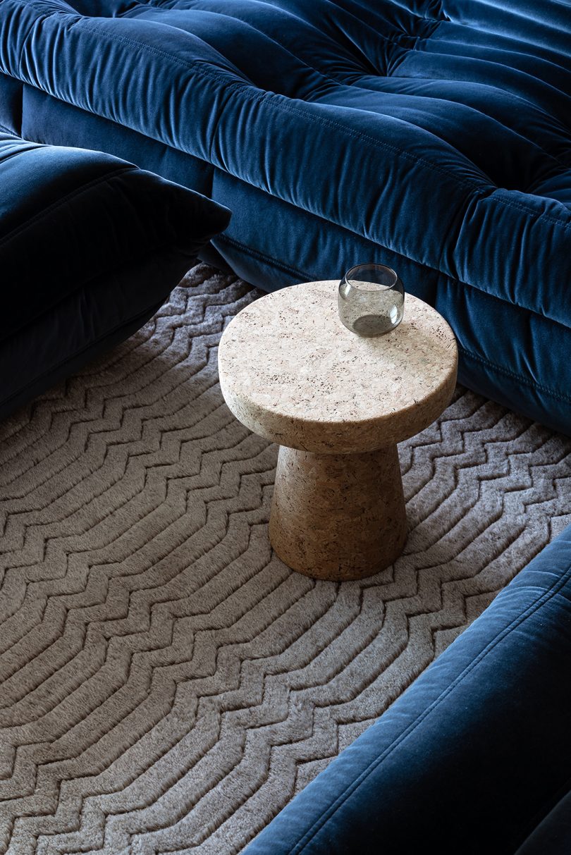 由GOLDEN设计的极简现代住宅Montfort House