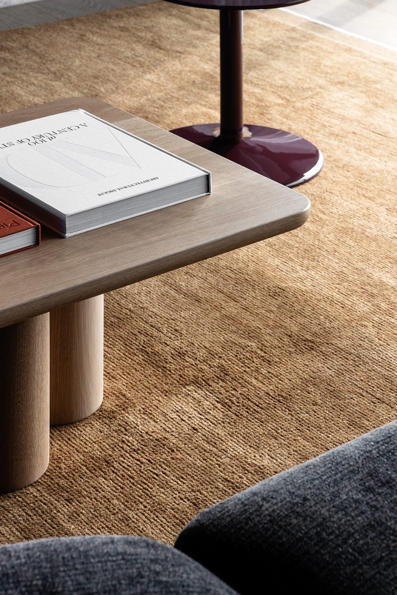 由GOLDEN设计的极简现代住宅Montfort House