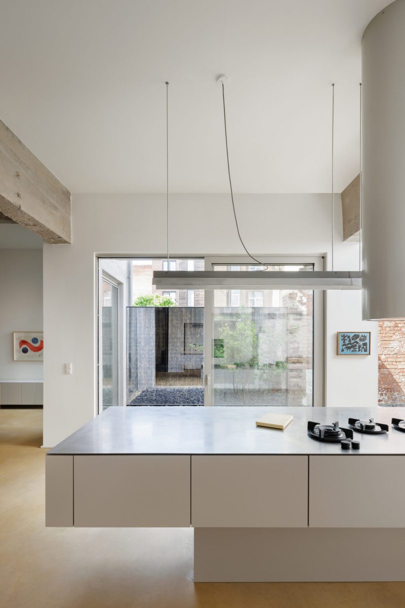 由Studio Contekst设计的极简住宅Project Mercurius