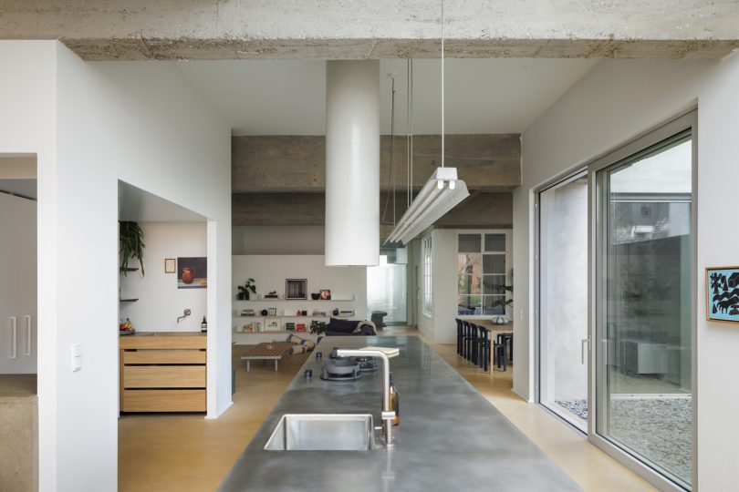 由Studio Contekst设计的极简住宅Project Mercurius