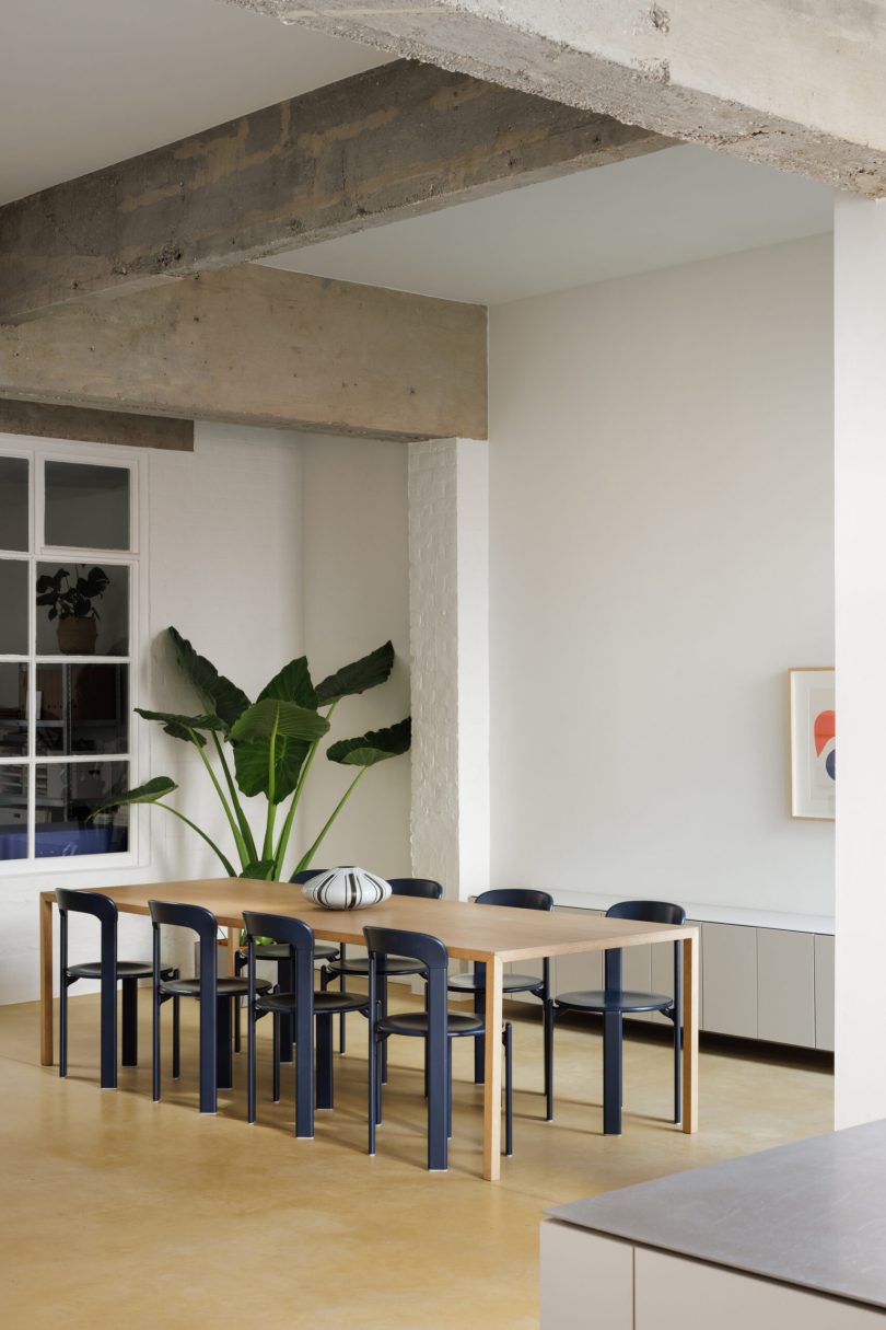 由Studio Contekst设计的极简住宅Project Mercurius