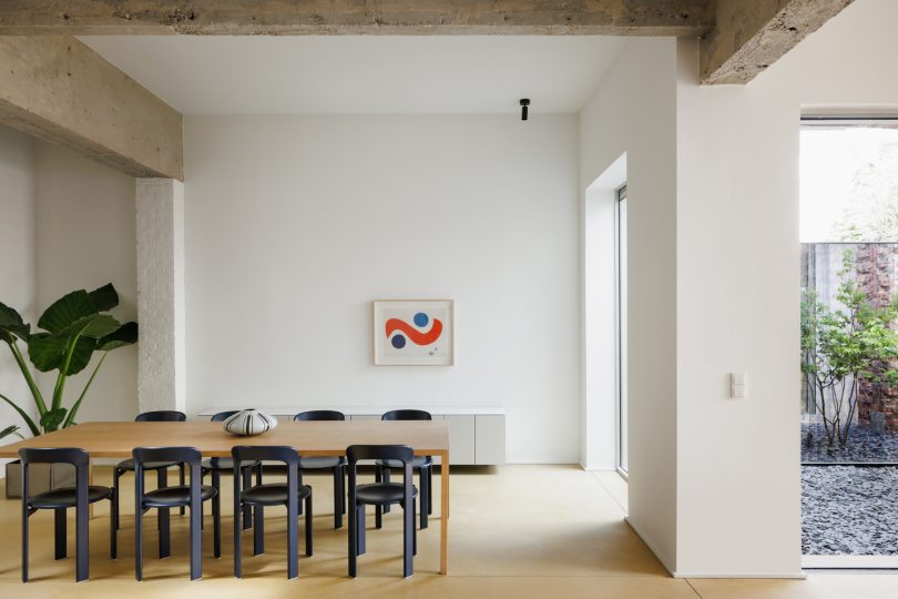 由Studio Contekst设计的极简住宅Project Mercurius