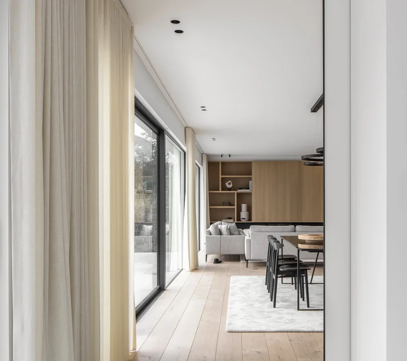 Van Damme - Vandeputte设计的极简主义住宅Residence VV