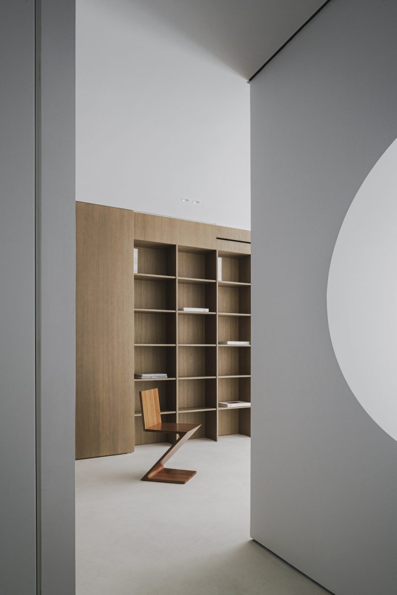 由Deza Setien设计的极简公寓Apartamento Jota