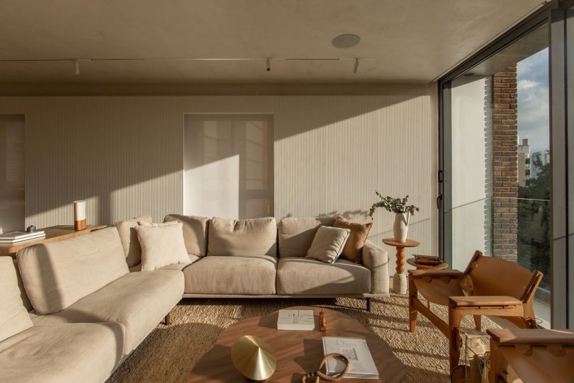 GUIMATTOS设计的极简主义公寓Apartamento Vila Madalena