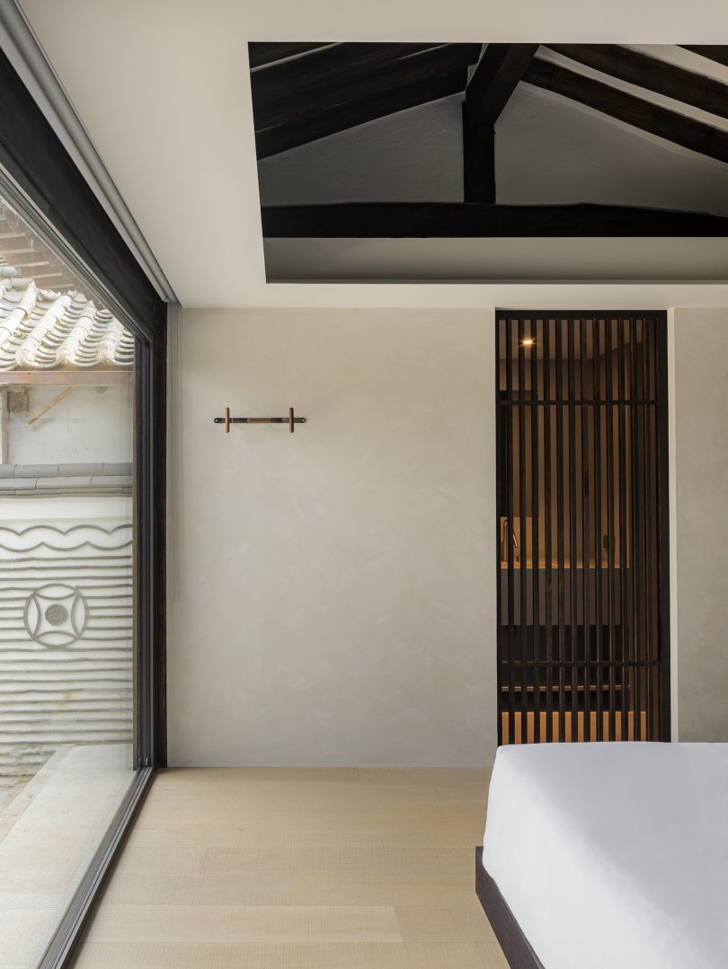 由OFTN Studio设计的极简住宅Hiddenjae