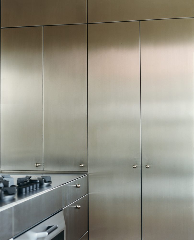 由Bernard Dubois Architects设计的简约住宅MB Residence