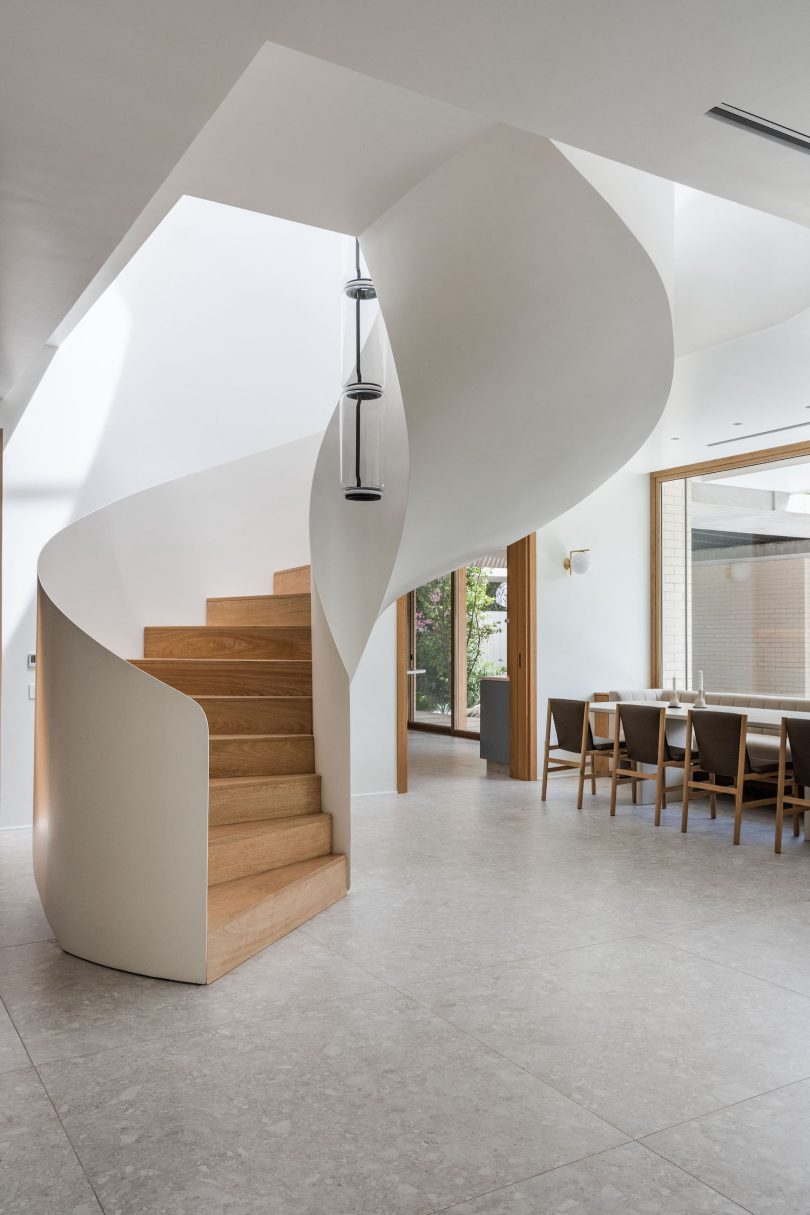 由Karina Kreth Architects设计的极简住宅MG House