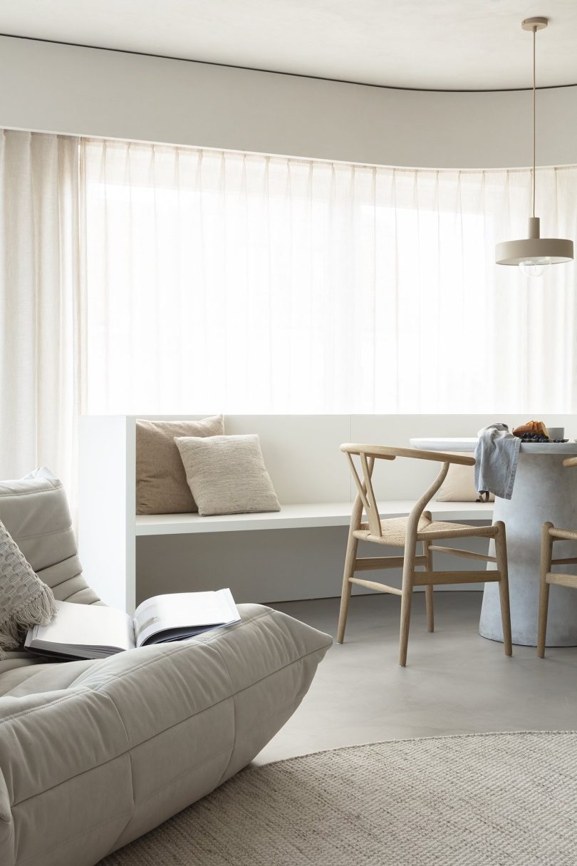 由TJIP设计的极简主义住宅Paardevissers